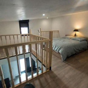 Loft entier, calme, fibre et wifi